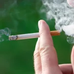 Fumatul, asociat cu un risc mai mare de demență