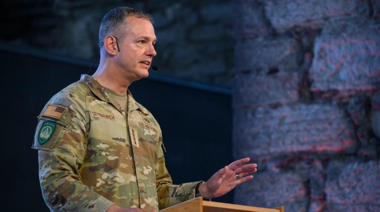 General american avertizează că SUA riscă să nu mai poată apăra simultan Israelul și propriul teritoriu