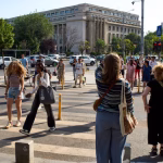 România continuă să piardă populație. În iulie 2026 au fost cu peste 5.000 mai multe decese decât nașteri
